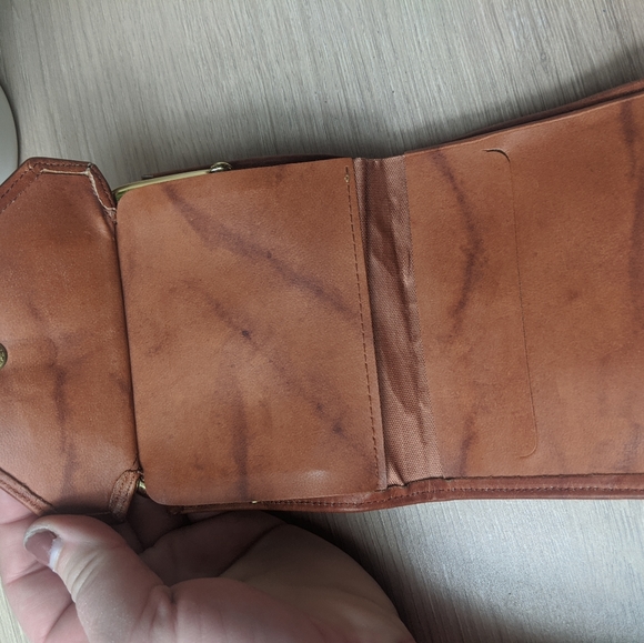 John Weitz | Vintage Cowhide Leather Wallet - Picture 5 of 8